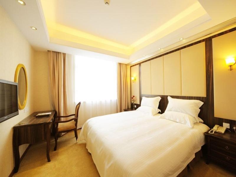 Greentree Inn Shanghai West Huaxia Road Metro Station Express Hotel Экстерьер фото