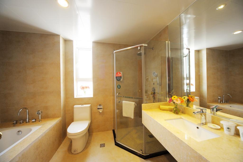 Greentree Inn Shanghai West Huaxia Road Metro Station Express Hotel Номер фото