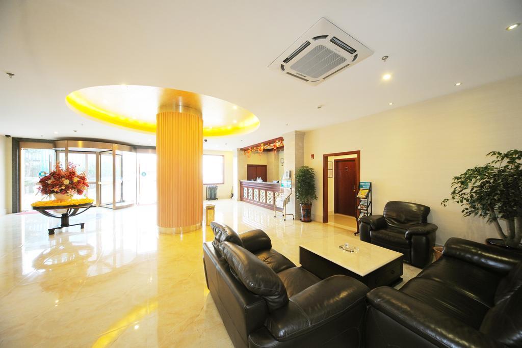 Greentree Inn Shanghai West Huaxia Road Metro Station Express Hotel Экстерьер фото