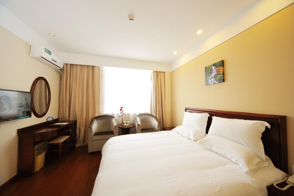 Greentree Inn Shanghai West Huaxia Road Metro Station Express Hotel Номер фото